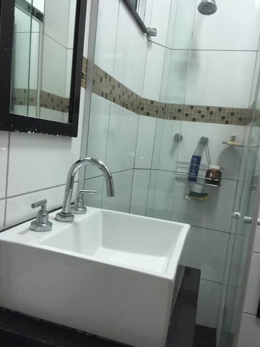 Arcanjo Aluga Apartamento Inteiro Em Copacabana ริโอเดจาเนโร ภายนอก รูปภาพ